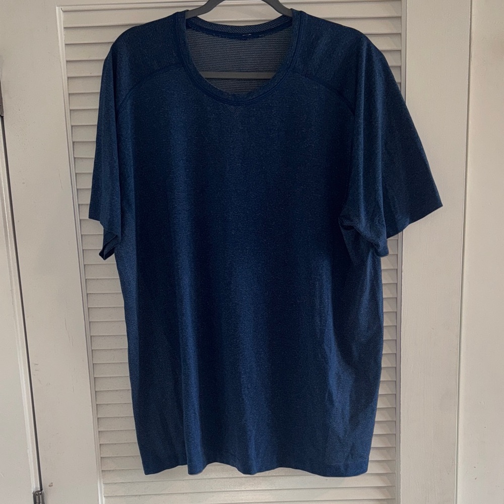 Men's Blue Lululemon Metal Vent Tech Tee